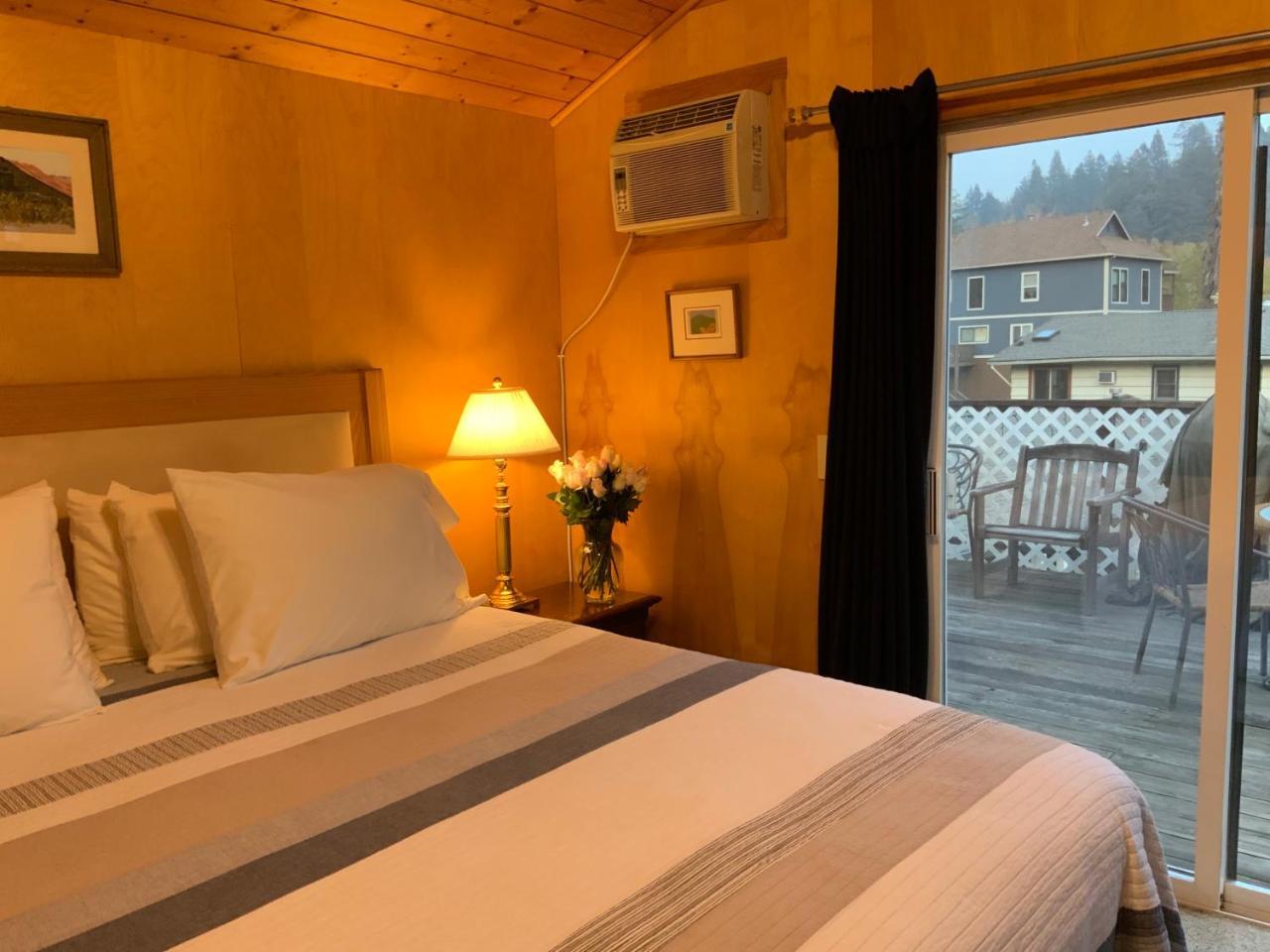 The Woods Hotel - Gay Lgbtq Cabins เกอร์นวิลล์ ภายนอก รูปภาพ